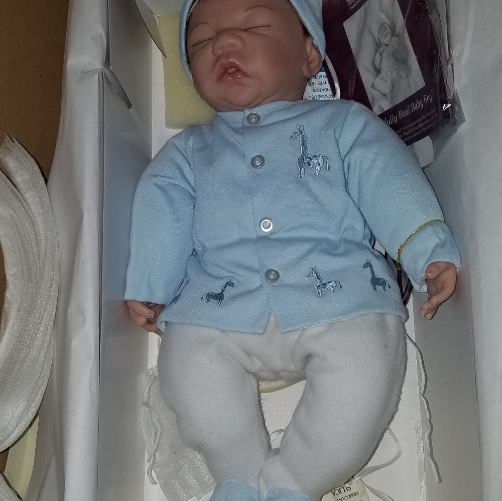 Ashton Drake baby doll "Playfully Real baby boy"